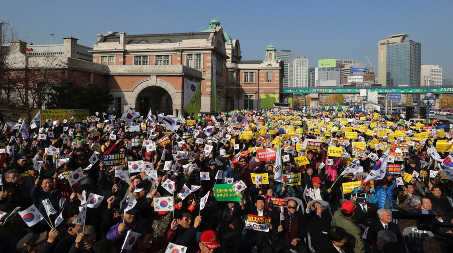 Photo of جنوبی کوریا میں لاکھوں افراد کا صدرکے خلاف مظاہرہ