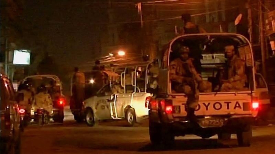 Photo of کراچی میں پولیس / رینجرز کی کارروائی‘ دو گرفتار