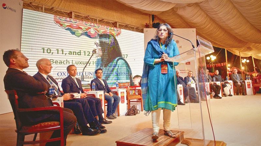 Photo of کراچی کا ادبی میلہ پوری آب و تاب کے ساتھ جاری