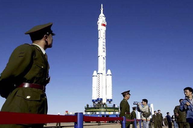 Photo of چین کا چاند تک رسائی کے لیے جدید ترین خلائی جہاز بنانے کا اعلان