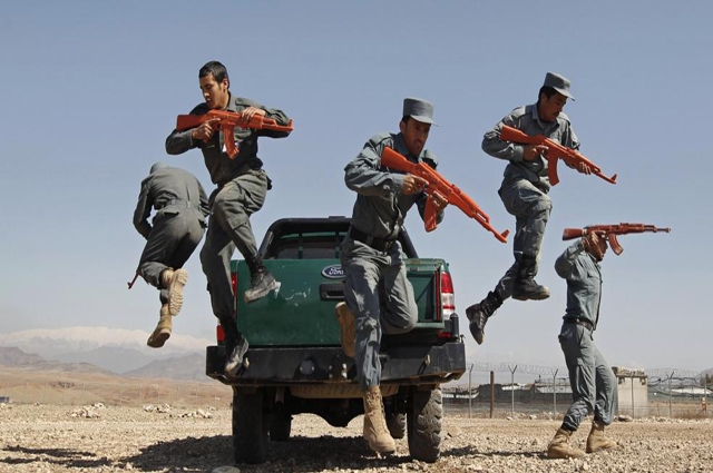 Photo of افغانستان میں فورسز کی کارروائی، 89 جنگجو ہلاک، 8 کمانڈر گرفتار: افغان وزارت دفاع کا دعویٰ