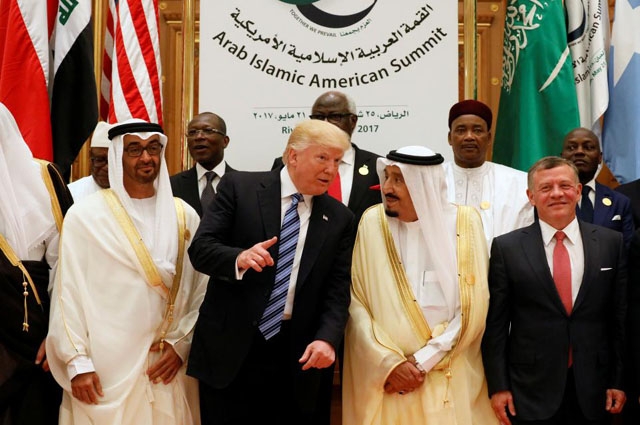 Photo of ٹرمپ نے تو اپنا فیصلہ کرلیا، مسلمان کب کریں گے؟