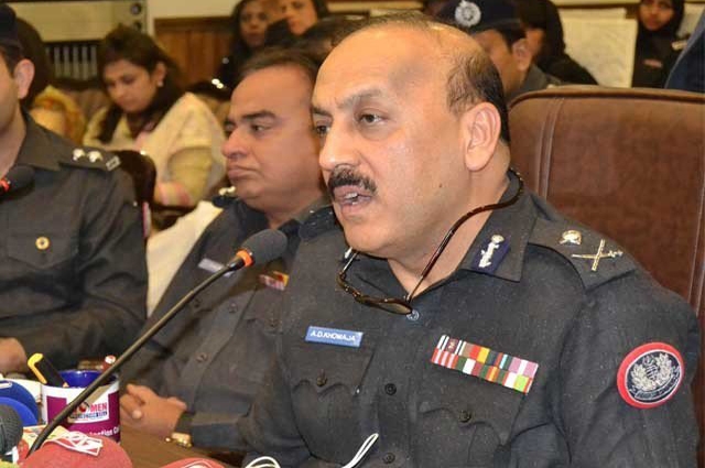 Photo of آئی جی سندھ اے ڈی خواجہ کو کام جاری رکھنے کا حکم