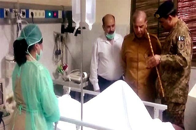 Photo of شہباز شریف کا جاں بحق افراد کے ورثا کیلئے 20 لاکھ روپے امداد کا اعلان