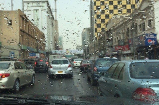 Photo of گرمی کے بعد کراچی کا موسم پھر خوشگوار، ہلکی بارش اور بوندا باندی کا امکان