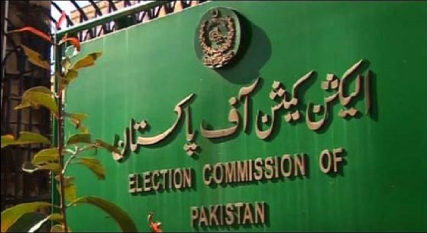 Photo of انتخابی ضابطہ اخلاق کی خلاف ورزی پہ الیکشن نے علی خان ترین کو نوٹس جاری کردیا