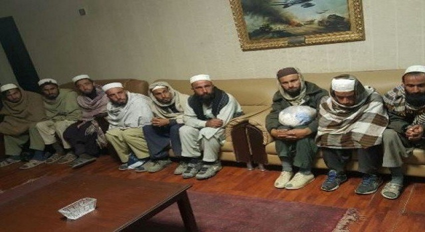Photo of افغانستان سے بازیاب 17 پاکستانیوں کو رشتے داروں کے حوالے کردیا گیا