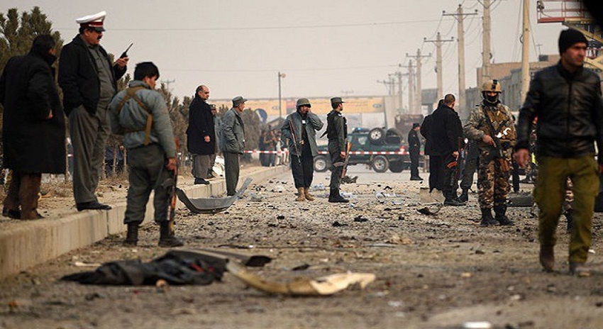 Photo of افغان صوبے ہلمند میں کار بم دھماکا، 15 افراد ہلاک اور 50 زخمی