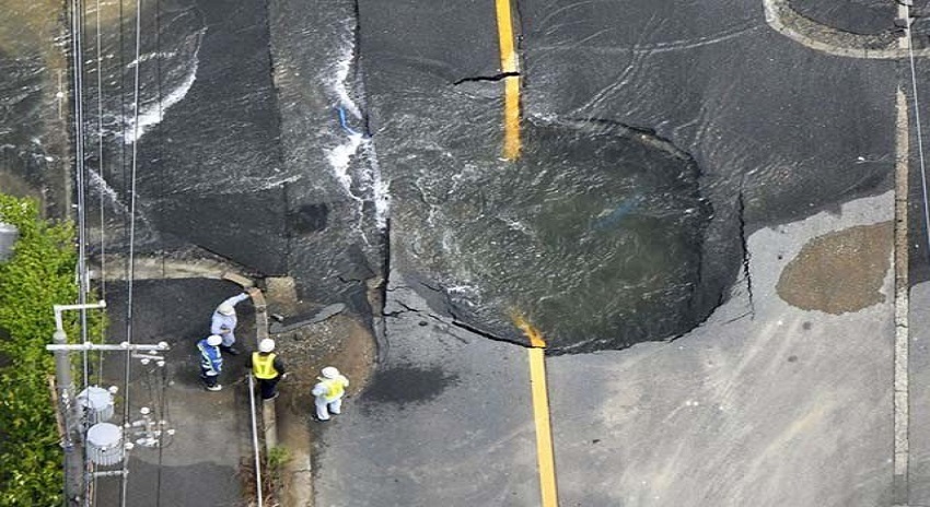 Photo of جاپان میں 6.1 شدت کے زلزلے نے تباہی مچادی