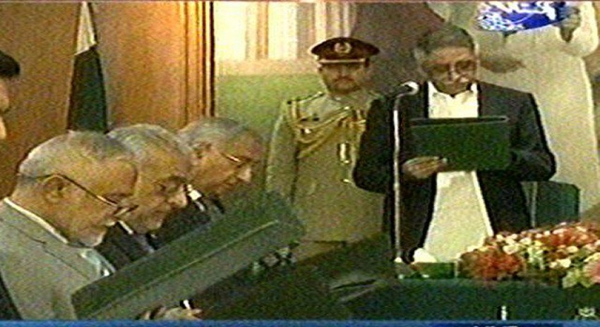 Photo of سندھ کی 7 رکنی نگراں کابینہ نے حلف اٹھالیا