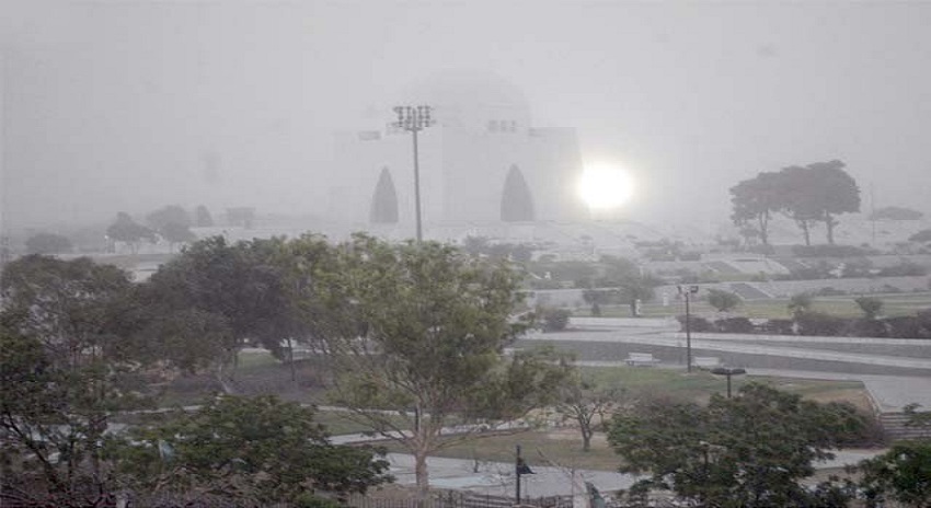 Photo of کراچی کے مختلف علاقوں میں مون سون کی پہلی بارش