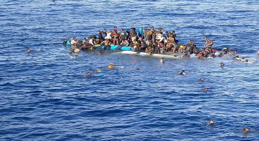 Photo of یمن کے قریب تارکین وطن کی کشتی ڈوبنے سے 46 افراد ہلاک