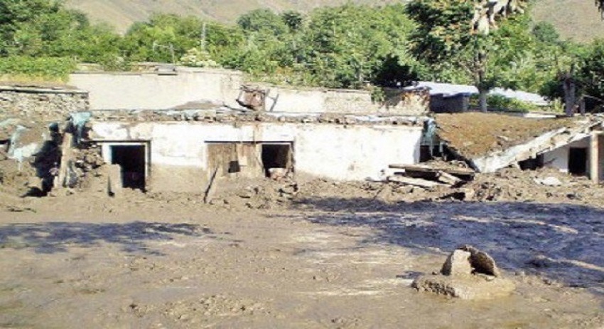 Photo of وادی کیلاش میں موسلادھار بارش اور سیلاب، کئی گھروں اور فصلوں کو نقصان