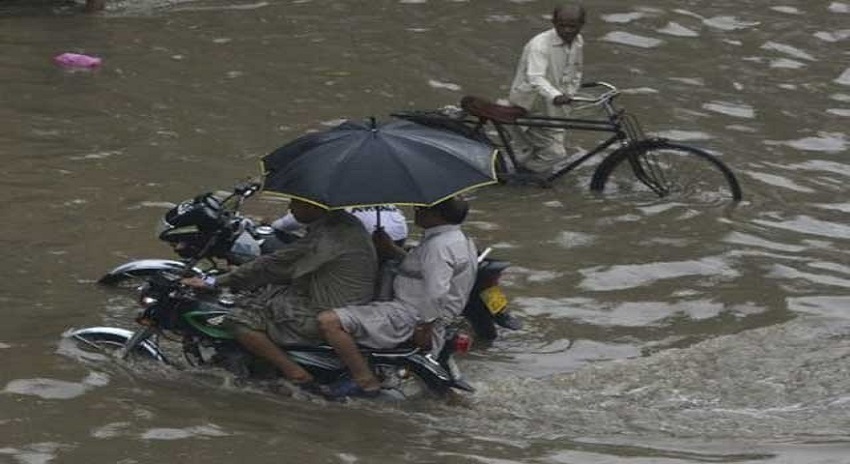 Photo of لاہور میں طوفانی بارش؛ مختلف حادثات میں 6 افراد جاں بحق