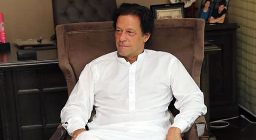 Photo of ”عمران خان 11 اگست کو حلف نہیں اٹھائیں گے بلکہ۔۔۔“ ایسی خبر آ گئی کہ پی ٹی آئی والوں کی خوشی کی انتہاءنہ رہے گی