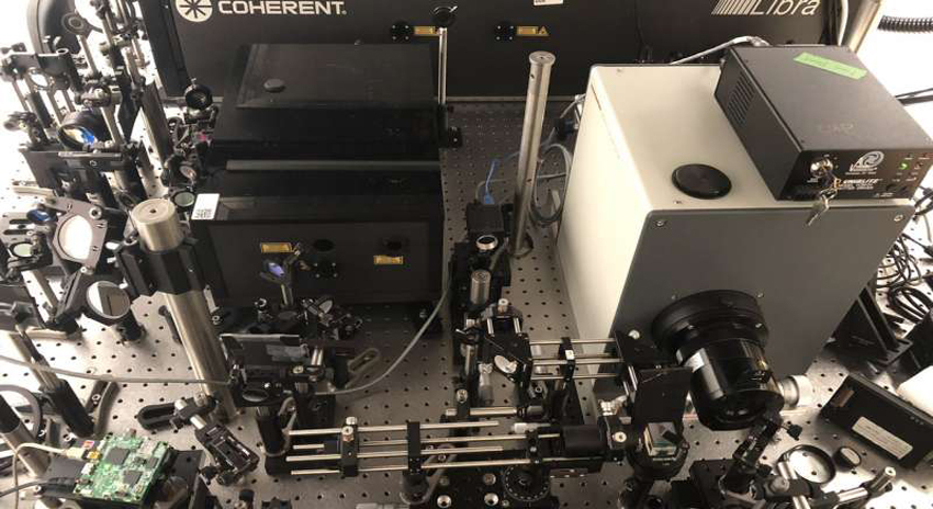 Photo of ایک سیکنڈ میں 10 ٹریلین فریم عکسبند کرنے والا دنیا کا تیز ترین کیمرا