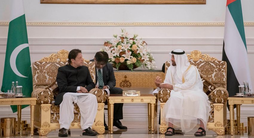 Photo of وزیراعظم کی شیخ محمد بن زید سے دبئی میں ملاقات، باہمی دلچسپی کے امور پر گفتگو