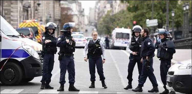 پیرس، پولیس ہیڈ کوارٹر میں چاقو سے حملہ، 4 اہلکار ہلاک