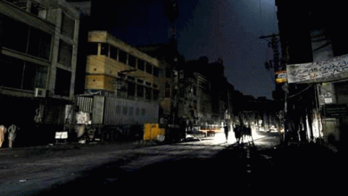 Photo of شدید گرمی کے باوجود کراچی میں گزشتہ کئی گھنٹے سے بجلی غائب