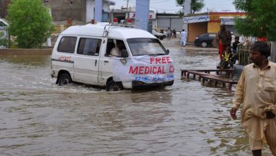 Photo of سکھرمیں طوفانی بارش ، 10 افراد زخمی