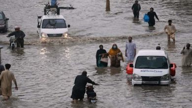 Photo of کراچی : بارش کے دوران کرنٹ لگنے سے 4 افراد جاں بحق