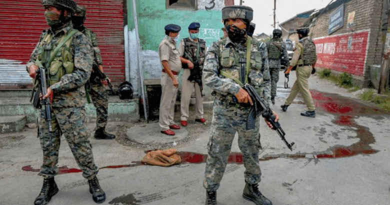 بھارت پھر ظلم پر اتر آیا،مقبوضہ کشمیر میں 5نہتے کشمیروں کو شہید کر دیا