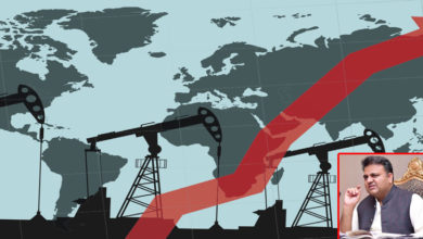 Photo of تیل کی قیمت پر پروپیگنڈے سے لگتا ہے ہم علیحدہ سیارے پر ہیں