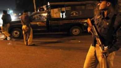 Photo of کراچی میں رات گئے ہونے والا مبینہ پولیس مقابلہ جعلی نکلا
