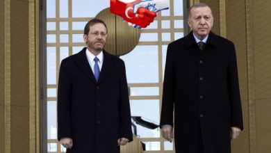Photo of اسرائلی صدر ترک صدر سے ملاقات کے لیے انقرہ پہنچ گئے