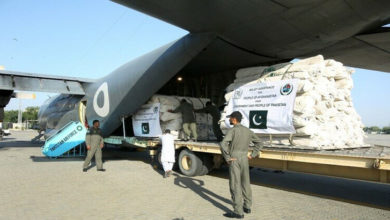 Photo of پاکستان کی پہلی امدادی کھیپ افغانستان پہنچ گئی