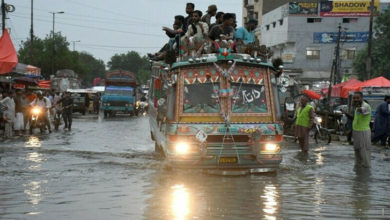 Photo of کراچی کے مختلف علاقوں میں بارش کا سلسلہ شروع ہو گیا