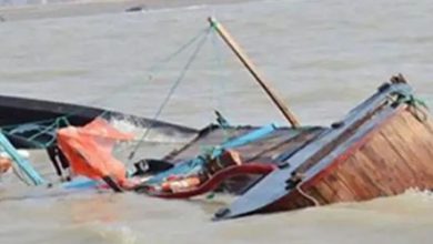 Photo of سیہون : سیلاب متاثرین پر ایک اور مصیبت ،  کشتی ڈوبنے سے 9 افراد جاں بحق