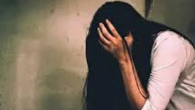 Photo of شوہر کو باندھ کر اُس کے سامنے بیوی سے اجتماعی زیادتی