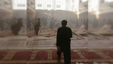 Photo of پشاور پولیس لائنز کی مسجد میں دھماکا: دھماکے کے وقت مسجد میں نماز ظہر ادا کی جارہی تھی