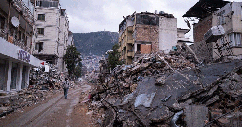 ترکیہ میں ایک ابار پھر طاقتور زلزلے سے زمین لرز اٹھی