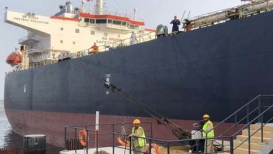 Photo of روس سے خام تیل لے کر دوسرا بحری جہاز بھی کراچی بندرگاہ پر پہنچ گیا