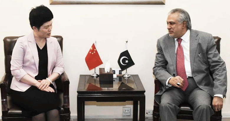 وزیر خزانہ اسحاق ڈار سے پاکستان میں چینی ناظم الامور پینگ چنکسو کی ملاقات