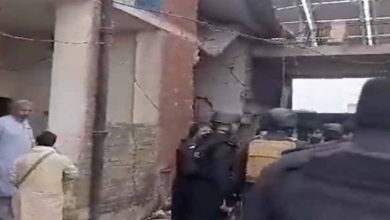 Photo of خیبر میں تحصیل کمپاونڈ کے گیٹ پر خودکش دھماکے سے 2 پولیس اہلکار شہید ہوگئے