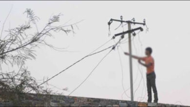Photo of بجلی چوروں کے خلاف کارروائی ، چوری میں ملوث 72 افراد گرفتار