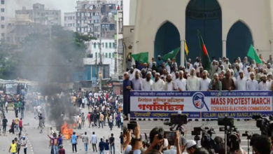 Photo of بنگلادیش میں حکومت مخالف مظاہرین کے خلاف کریک ڈاؤن میں تیزی