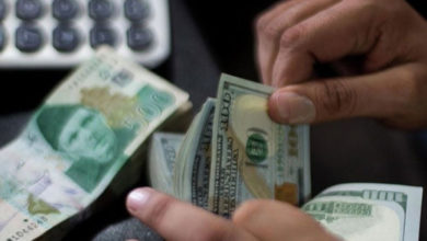 Photo of انٹربینک اور  اوپن مارکیٹ میں ڈالر تنزلی کا شکار