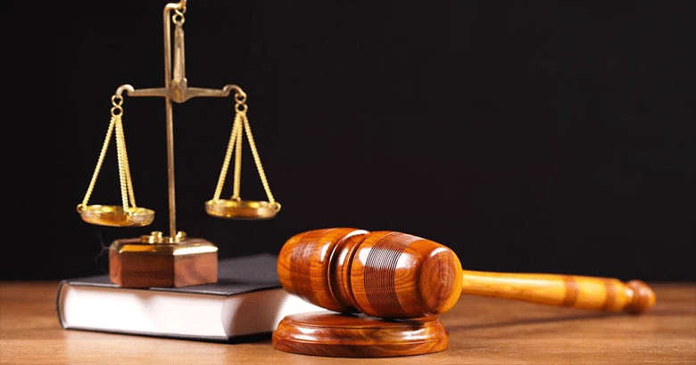 کمرہ عدالت کے بجائے چیمبرز میں سماعت پر 15 ججز کو نوٹس جاری