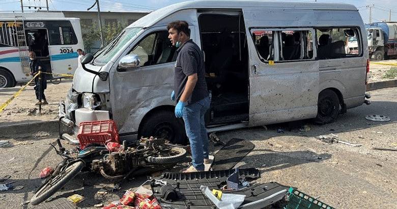 کراچی: غیر ملکی شہریوں کی گاڑی کے قریب دھماکا، 2 دہشت گرد ہلاک