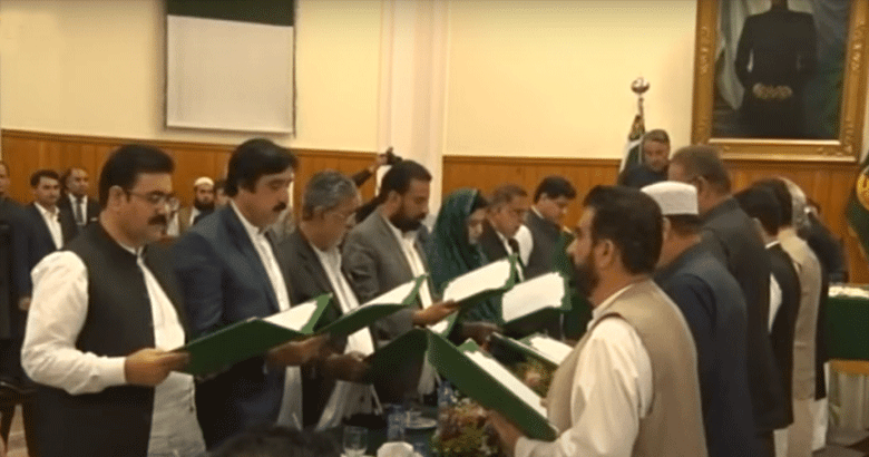 بلوچستان کی نومنتخب 14 رکنی کابینہ نے حلف اٹھا لیا